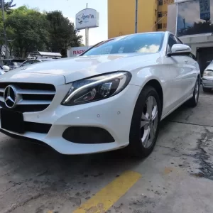 VENDIDO! Mercedes Benz 2018 Clase C VENDIDO!